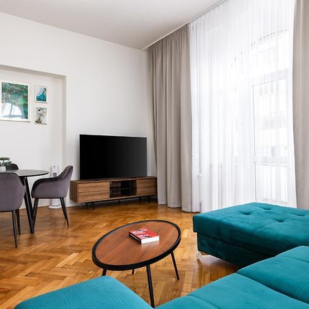 Stay2Gether City Buzz Apt - O2 Arena - Sleeps 6 프라하 외부 사진